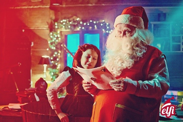 O Papai Noel já começou a conferir os presentes de Natal, ein!